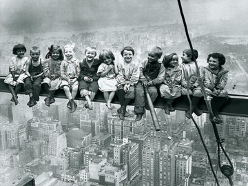 Bettmann - Kids over New York 